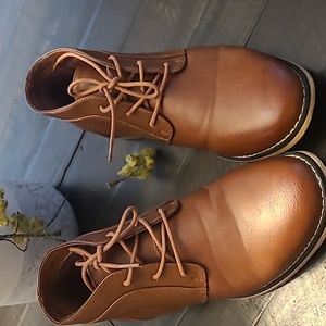LONDON FOG MEMORY FOAM SIZE 9 MEN BOOTS